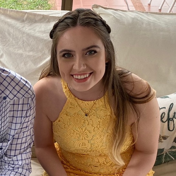 Meet your Posher, Monique - Picture 3 of 6